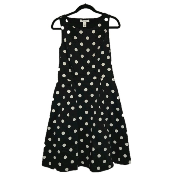 White House Black Market Dresses & Skirts - White House Black Market Polka Dot Dress Women's Size 8 Sleeveless Fit & Flare